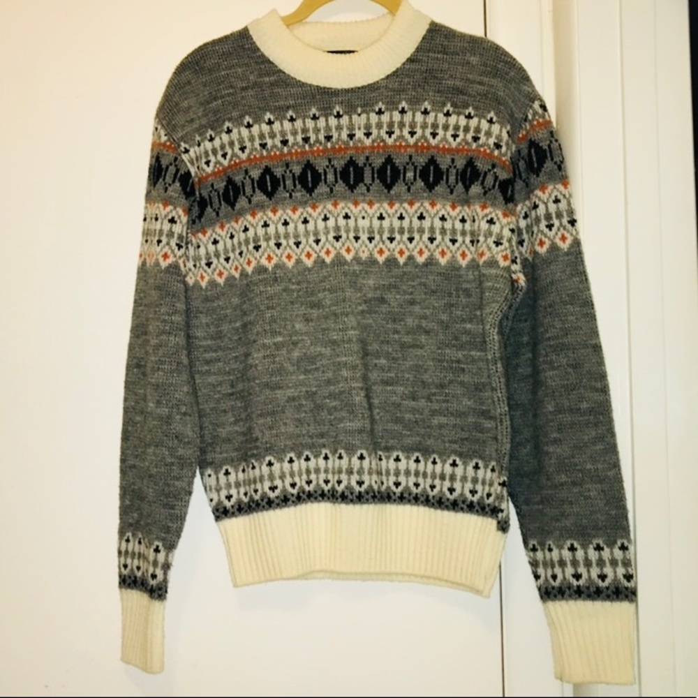 Retro Studio One Sweater - Picture 4 of 5